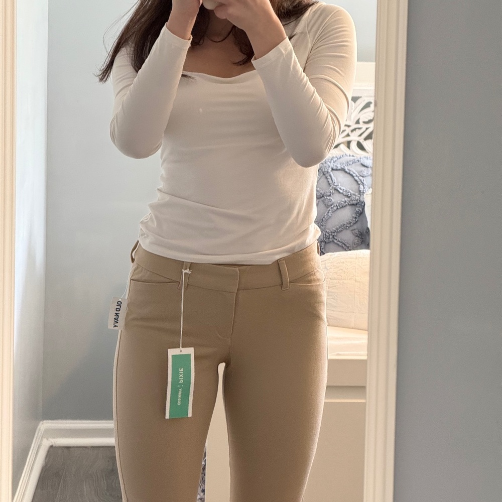 Old Navy Mid-Rise Pixie Skinny Ankle Pants Khaki Chino Pants